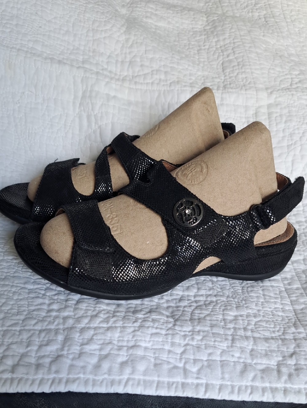 Clarks Artisan Tiffani Aldora Black Learher Sandals 5M